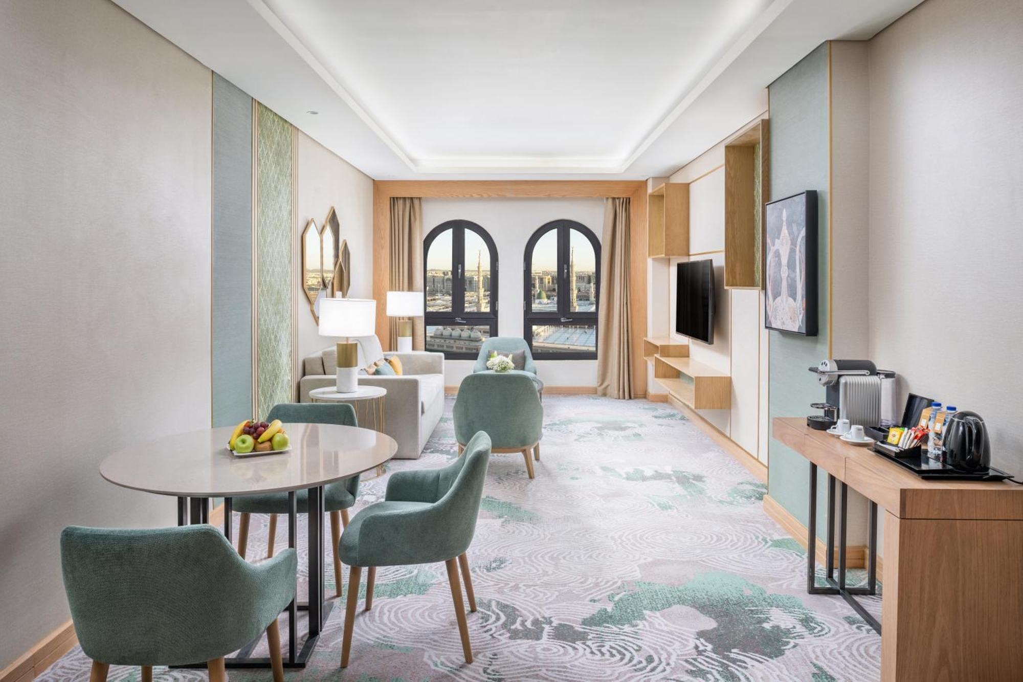 אל-מדינה Taiba Suites Madinah מראה חיצוני תמונה Suite