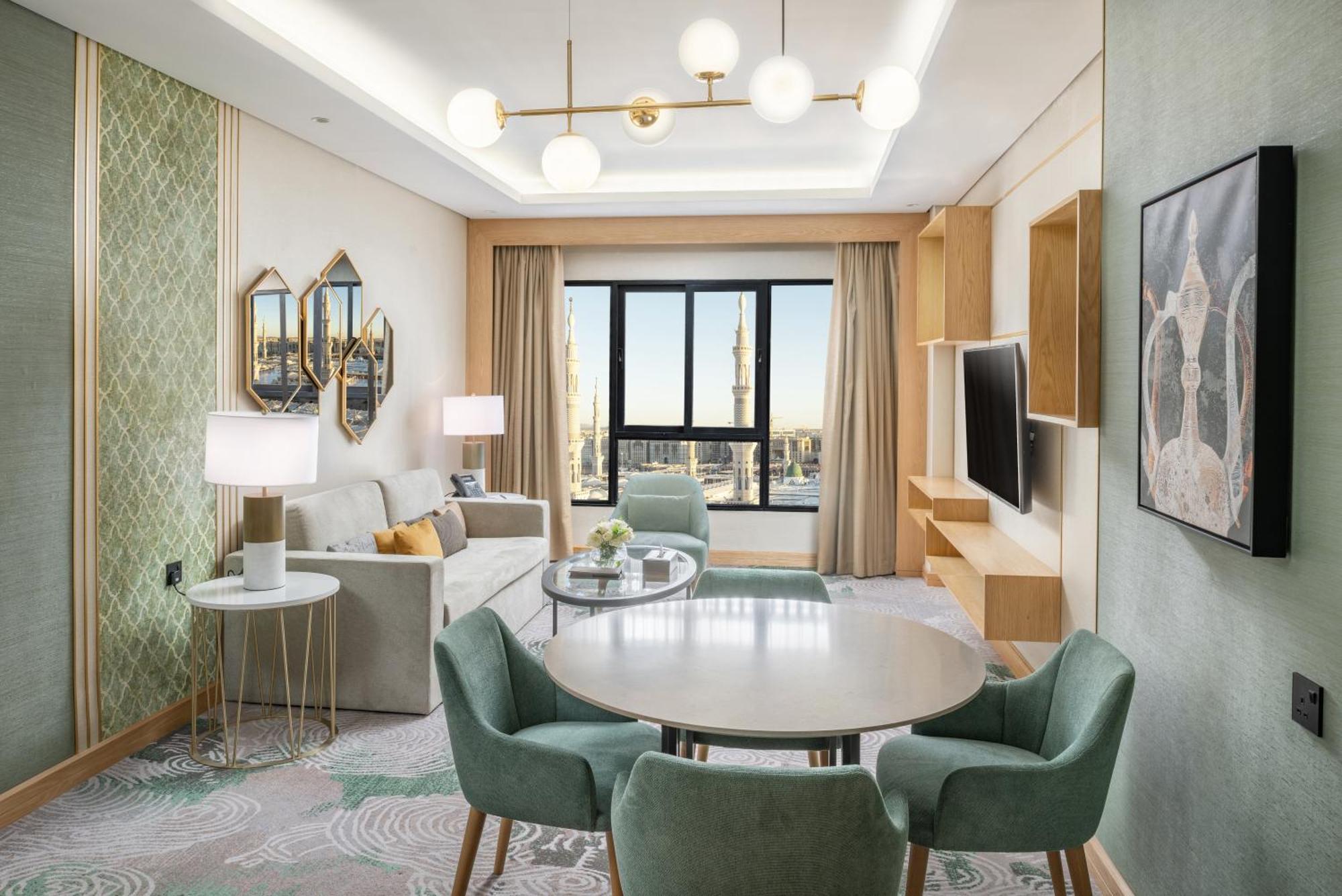 אל-מדינה Taiba Suites Madinah מראה חיצוני תמונה A suite at the hotel