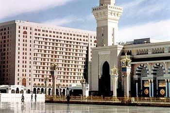 אל-מדינה Taiba Suites Madinah מראה חיצוני תמונה The Grand Mosque in Mecca