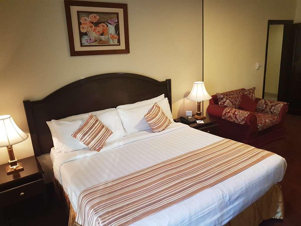 אל-מדינה Taiba Suites Madinah חדר תמונה Deluxe Room